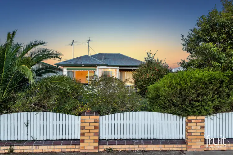 12 Walsgott Street, North Geelong VIC 3215