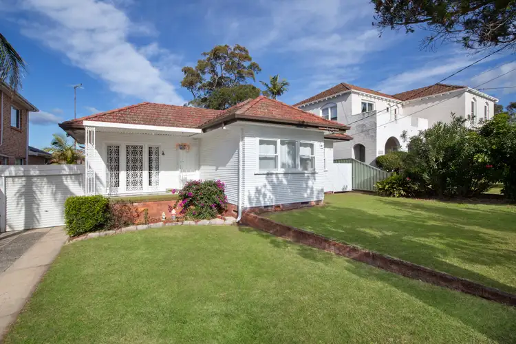 22 Tara Street, Sylvania NSW 2224