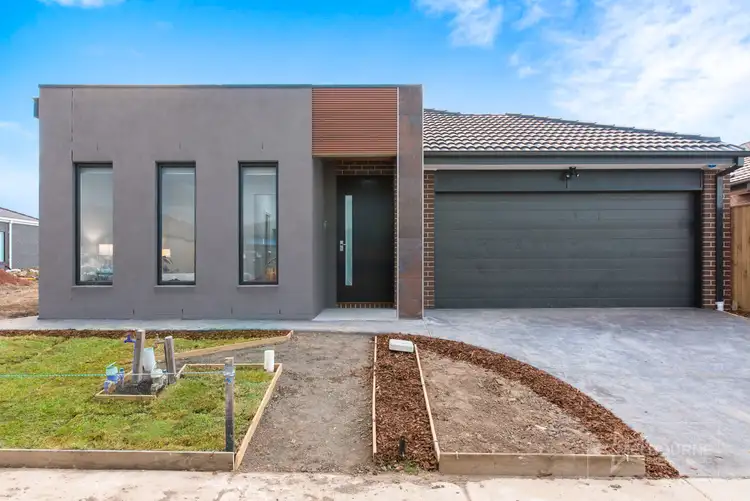 65 Barkers Crescent, Mickleham VIC 3064