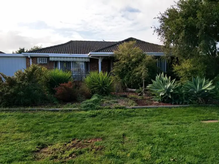 7 Clyde Court