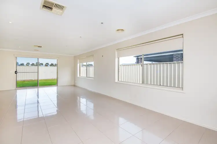 Sixth view of Homely house listing, 18 CIMMARON WAY, Kialla VIC 3631