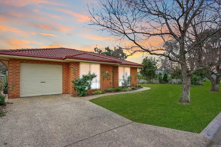 4 GORDON GROVE, North Albury NSW 2640