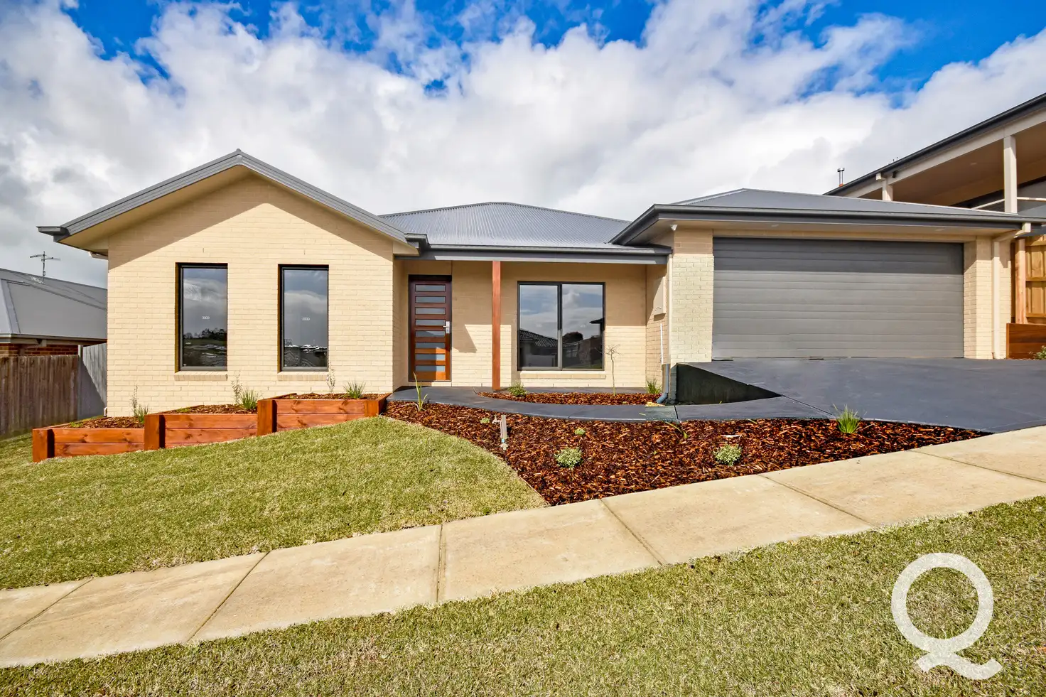 Main view of Homely townhouse listing, 1/18 Paulan Court, Warragul VIC 3820