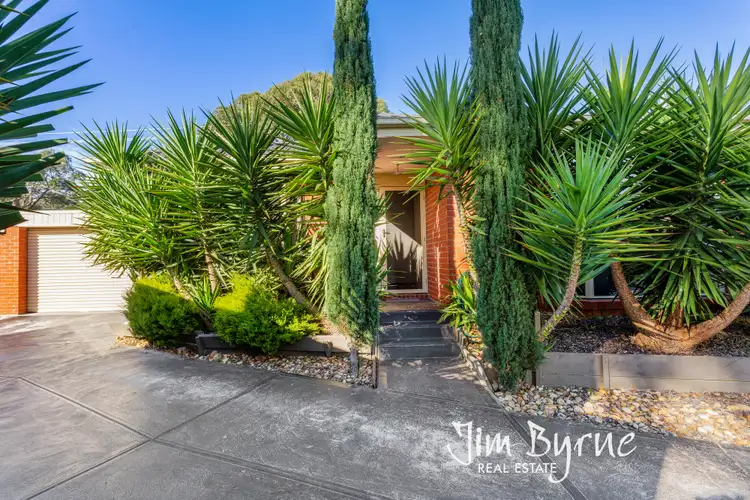 3/4 LIMA PLACE, Pakenham VIC 3810