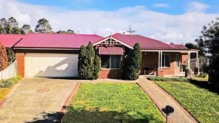 23 Grange Crescent, Warragul VIC 3820
