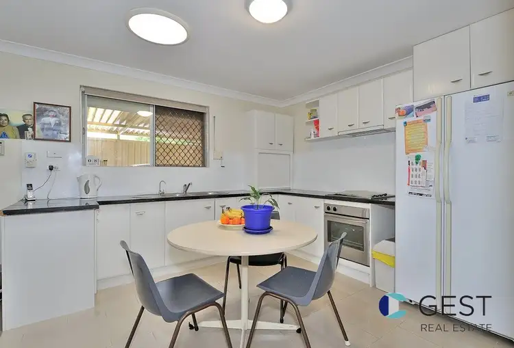 Seventh view of Homely house listing, 2 WOODBRIDGE CLOSE, Swan View WA 6056