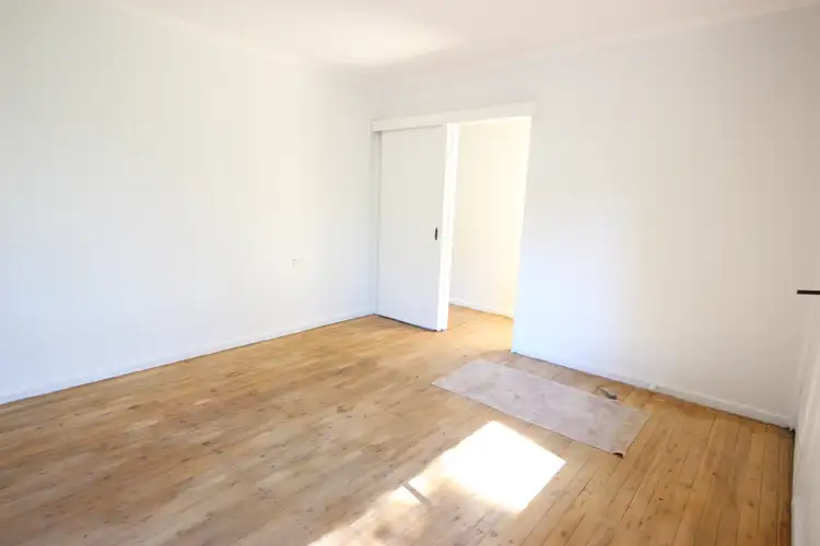 Sixth view of Homely house listing, 10 Thomas Avenue, Lurnea NSW 2170