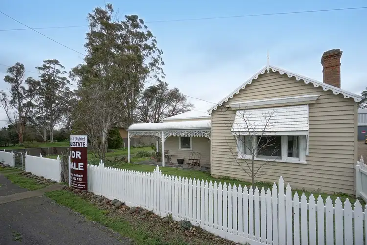 39 Service Street, Clunes VIC 3370