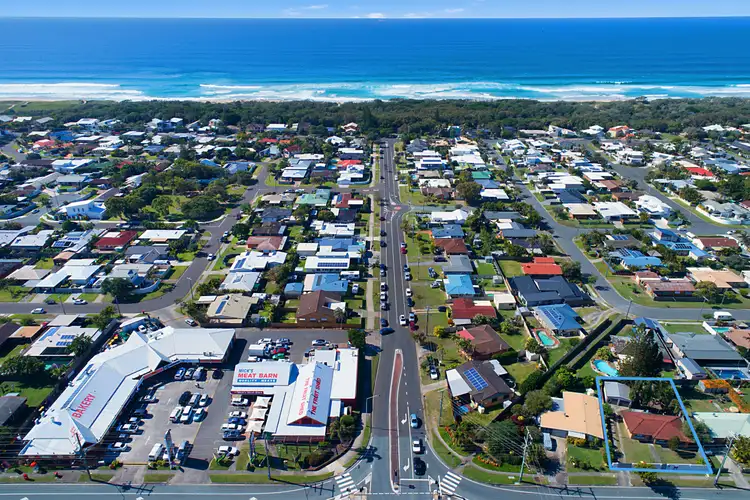 Second view of Homely house listing, 185 Nicklin Way, Warana QLD 4575