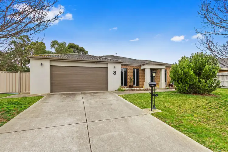 8 Stuart Place, Sale VIC 3850