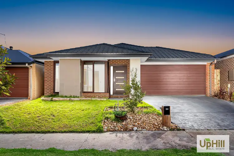 30 COMPTON WAY, Clyde North VIC 3978