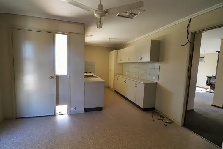 Fifth view of Homely house listing, 86 Lilac Avenue, Kerang VIC 3579