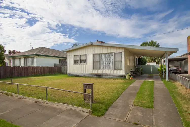 16 Mathieson Street, Sale VIC 3850