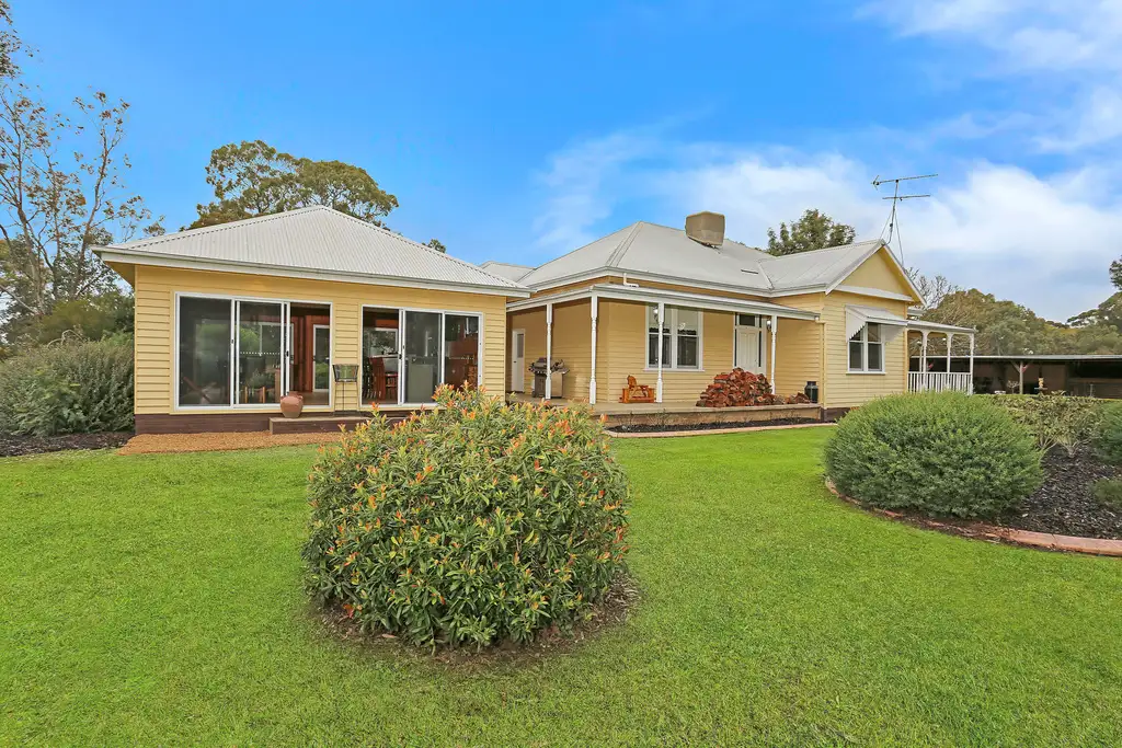 Main view of Homely house listing, 160 Kenny Street, Hamilton VIC 3300