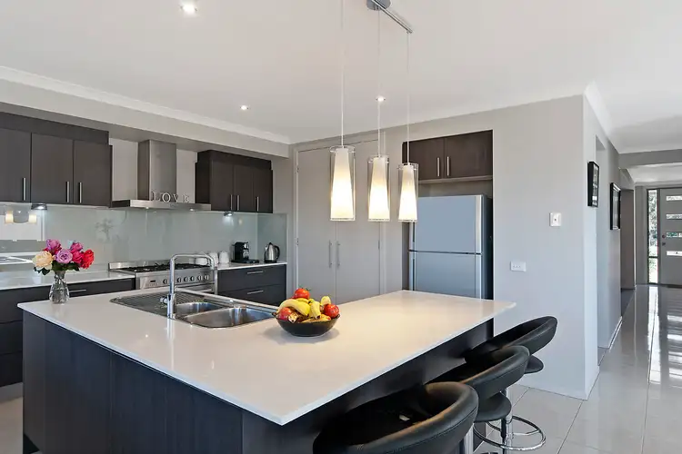 Second view of Homely house listing, 10 Law Drive, Hamilton VIC 3300