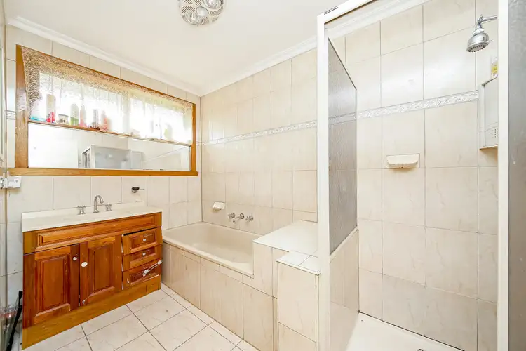 Fourth view of Homely house listing, 5 BURNS AVENUE, St Albans VIC 3021