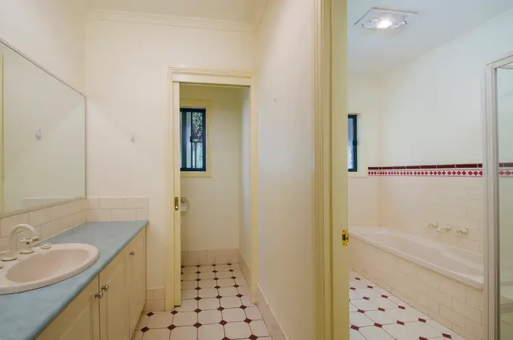 Third view of Homely house listing, 37 DALKEITH DRIVE, Mount Gambier SA 5290