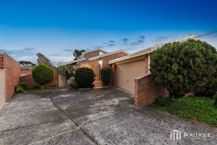 8 Sherwood Crescent, Dandenong North VIC 3175