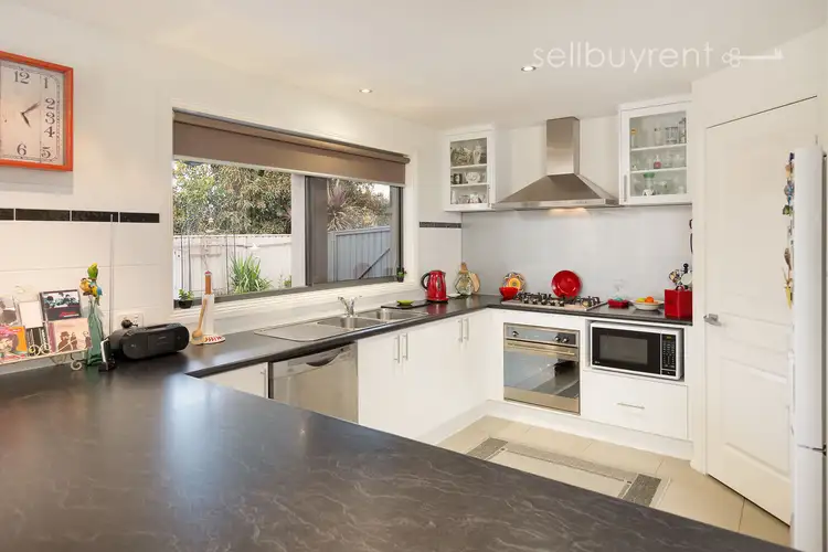 Fifth view of Homely house listing, 16 HEMLOCK COURT, Baranduda VIC 3691