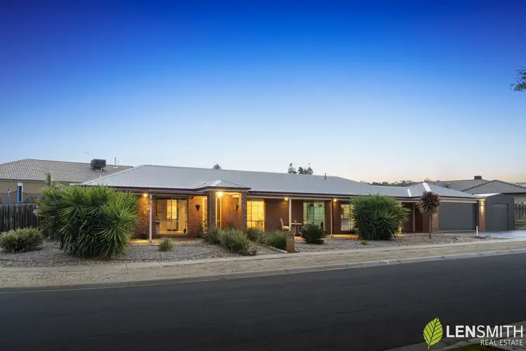 18 Silverdale Drive, Darley VIC 3340