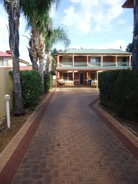 4/96 Piccadilly Street