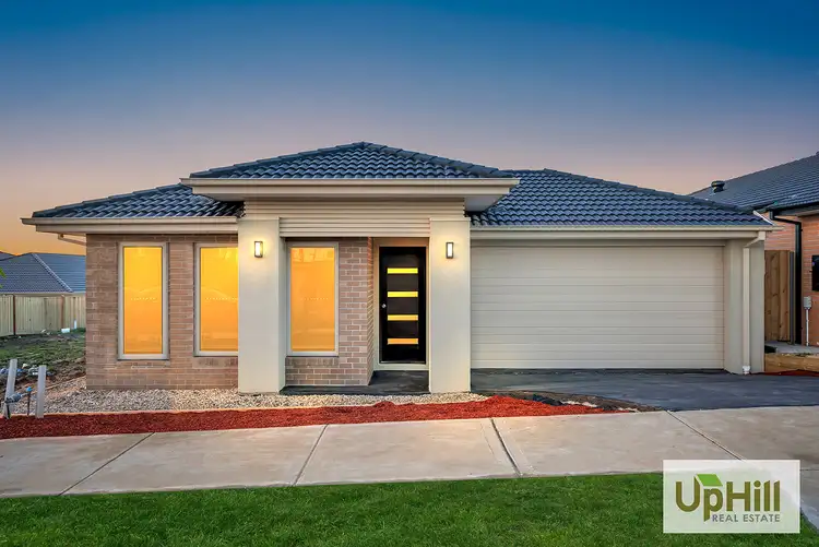 35 BABYLON CRESCENT, Clyde North VIC 3978