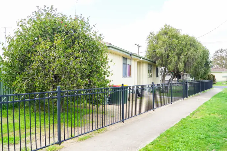 Second view of Homely house listing, 23 Felstead Ave, Horsham VIC 3400