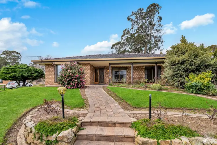 10 Nitschke Drive, Hahndorf SA 5245