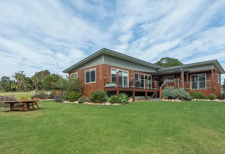19 Blackwood Drive, Mallacoota VIC 3892