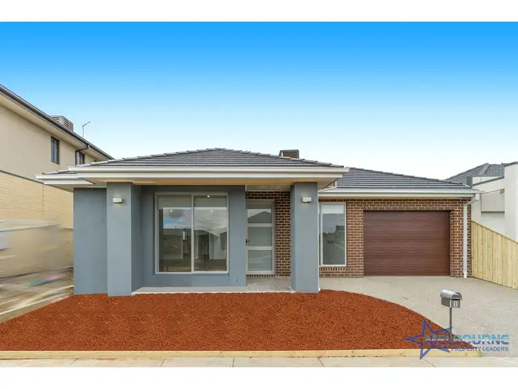 8 Rathdowne Drive, Mickleham VIC 3064