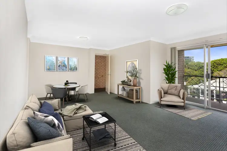 9/102 HORNIBROOK ESPLANADE, Clontarf QLD 4019