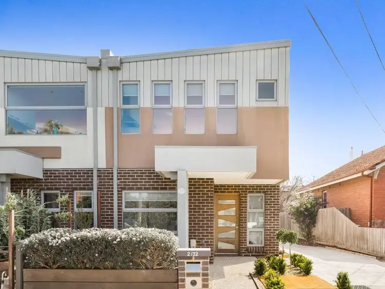 2/32 Centennial Ave, Brunswick West VIC 3055