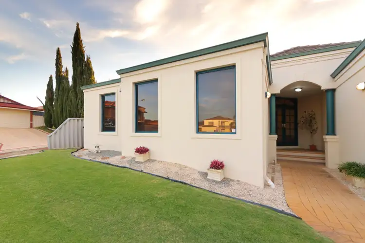 24 Woodroffe Place, Alexander Heights WA 6064