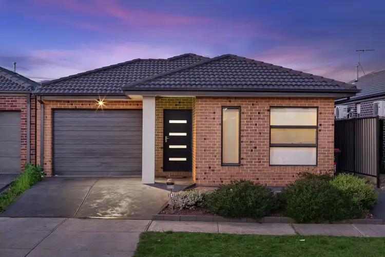 64 Moor Park Drive, Craigieburn VIC 3064
