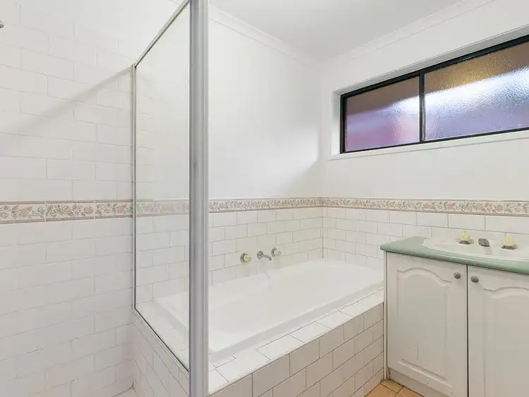 Fifth view of Homely house listing, 15 Nirvana Drive, South Morang VIC 3752