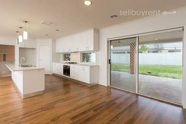 Third view of Homely house listing, 6 CADDY COURT, Wodonga VIC 3690