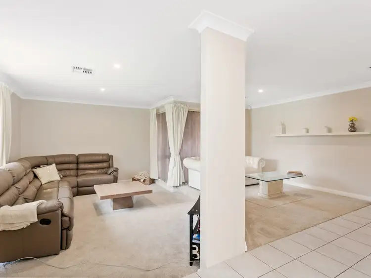 15 DIRECTION PLACE, Morley WA 6062
