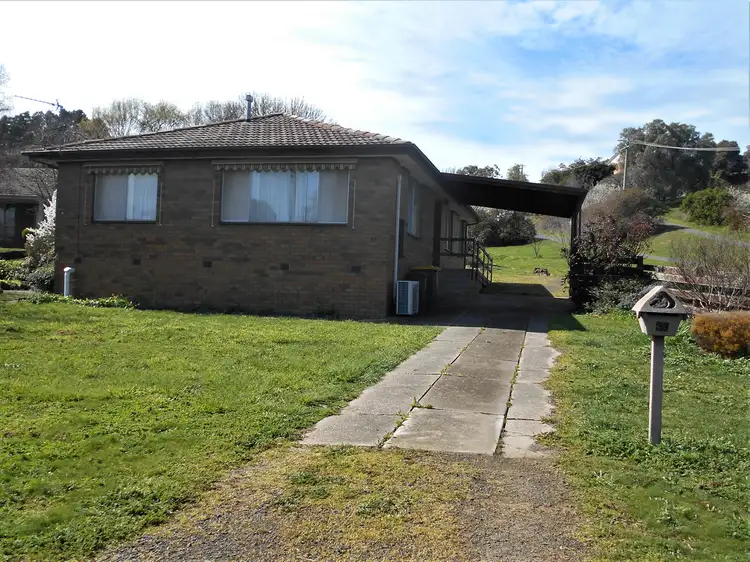 33 Angus Street, Clunes VIC 3370