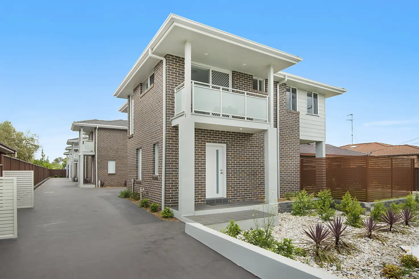 Main view of Homely townhouse listing, 1/90 Brisbane Street, Oxley Park NSW 2760