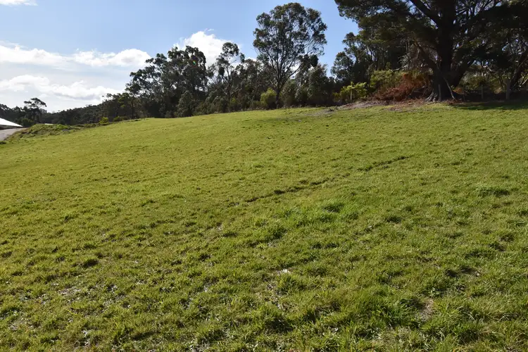 25 Blackwood Drive, Foster VIC 3960