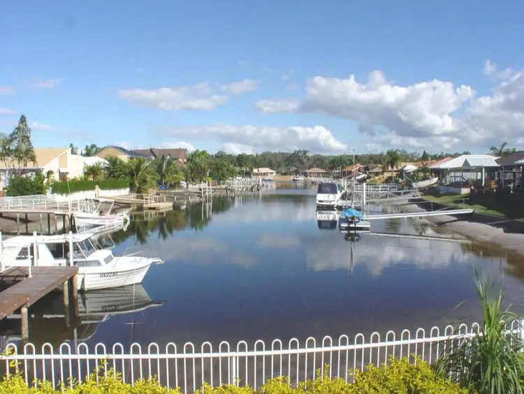 23 Walter Raleigh Crescent, Hollywell QLD 4216