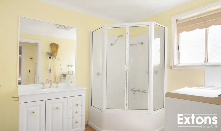 Sixth view of Homely villa listing, 43 Cabin Yarrawonga Holiday Park, Yarrawonga VIC 3730