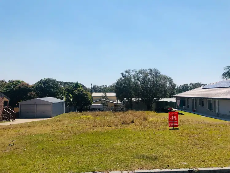 13 MANOOKA DRIVE, Rainbow Beach QLD 4581