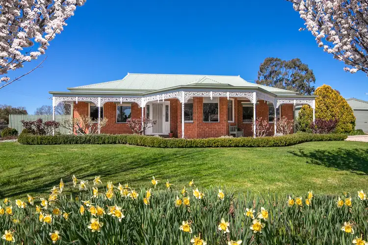 2 Hemphill Court, Lancefield VIC 3435