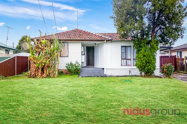 25 Moresby Crescent, Whalan NSW 2770