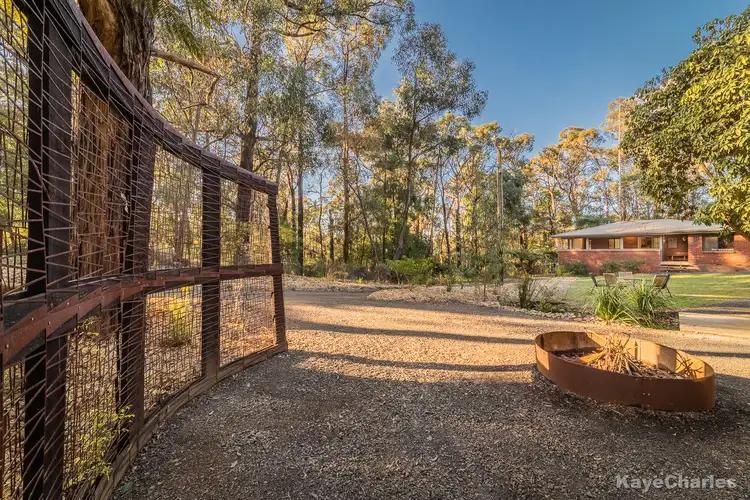 17 Springs Street, Cockatoo VIC 3781