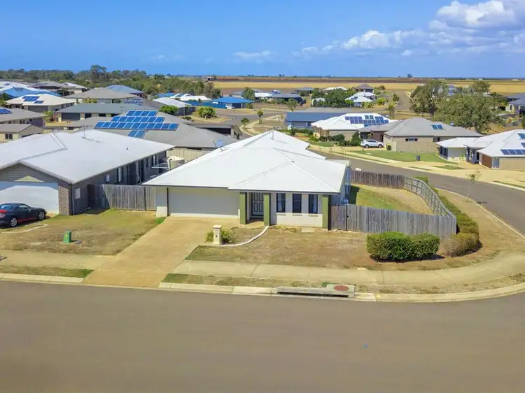 44 Sienna Boulevard, Ashfield QLD 4670