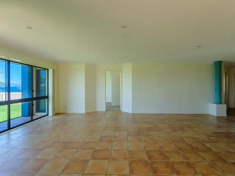 Sixth view of Homely house listing, 4 Chantelle Circuit, Coral Cove QLD 4670