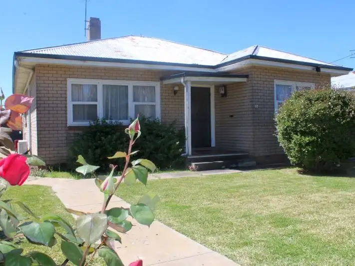 10 Macpherson Street