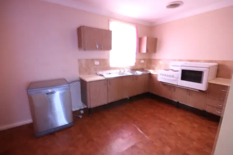 Fourth view of Homely house listing, 2 Selwyn Place, Cartwright NSW 2168